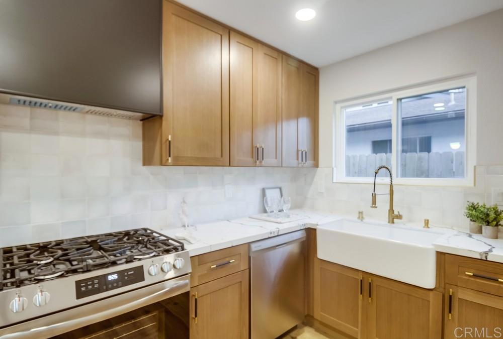 12877 Carriage Road Poway, CA 92064 - Photo 9 of 43