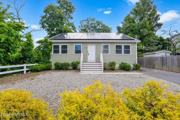 $499,900 | 10 S Gateway, Toms River, NJ 08753
