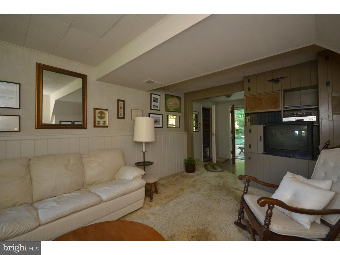 3990 Buxmont Road Huntingdon Valley, PA 19006 - Photo 19 of 25 Family Room