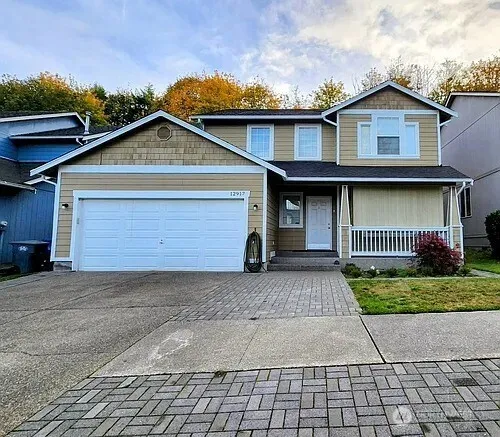 $2,995 | 12917 82nd Ave Court East, Puyallup, WA 98373