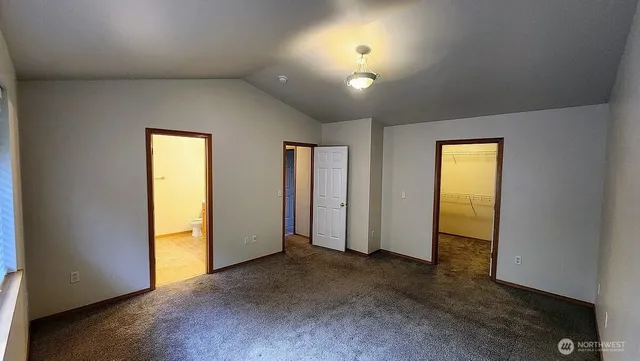 $2,995 | 12917 82nd Ave Court East, Puyallup, WA 98373