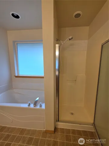 $2,995 | 12917 82nd Ave Court East, Puyallup, WA 98373