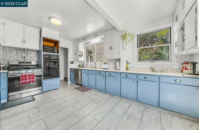 $675,000 | 9305 Burr Street, Oakland, CA 94605