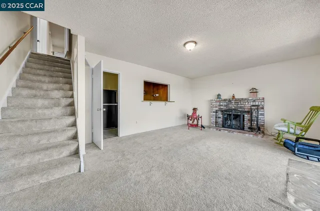 $675,000 | 9305 Burr Street, Oakland, CA 94605