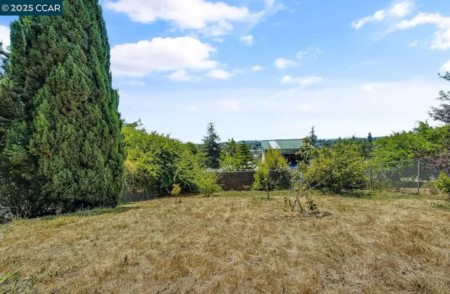 $675,000 | 9305 Burr Street, Oakland, CA 94605