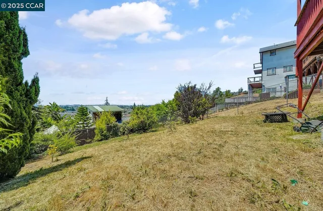 $675,000 | 9305 Burr Street, Oakland, CA 94605