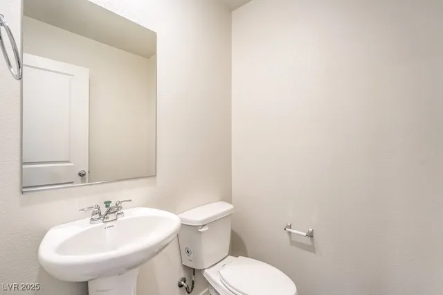 $1,775 | 342 Summer Sparrow Avenue, Henderson, NV 89011