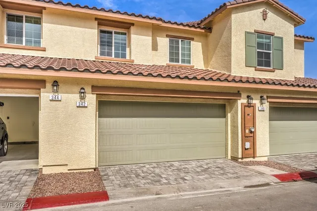 $1,775 | 342 Summer Sparrow Avenue, Henderson, NV 89011