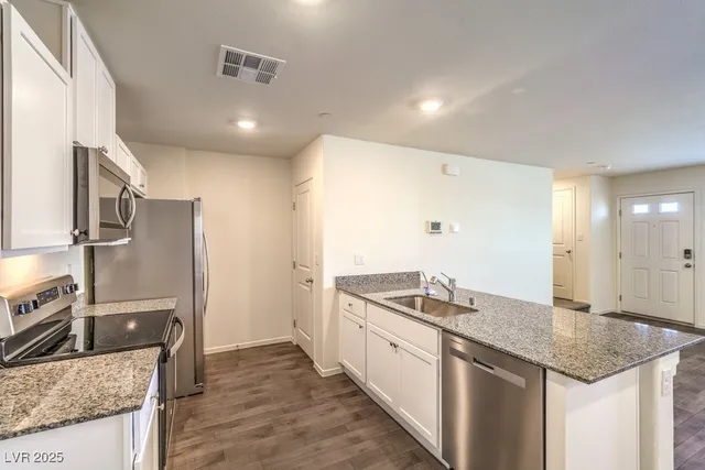 $1,775 | 342 Summer Sparrow Avenue, Henderson, NV 89011