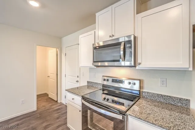 $1,775 | 342 Summer Sparrow Avenue, Henderson, NV 89011