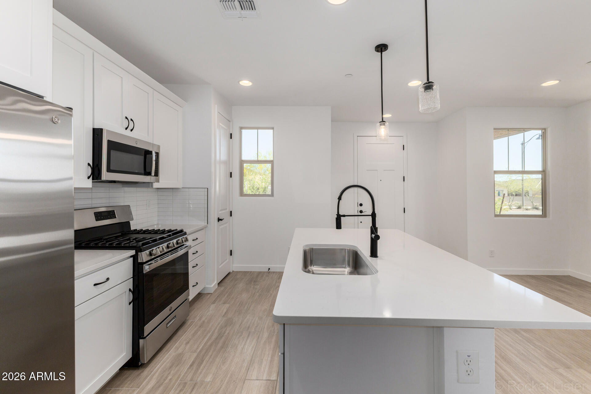 20624 West Thomas Road Buckeye, AZ 85396 - Photo 3 of 41 18 - Thomas