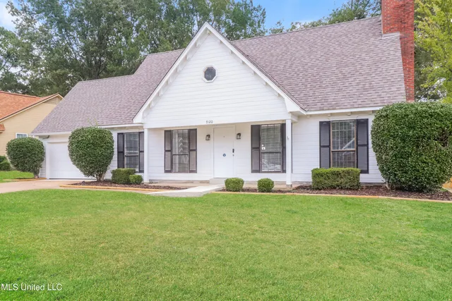 $2,105 | 7120 Oak Forest Drive, Olive Branch, MS 38654