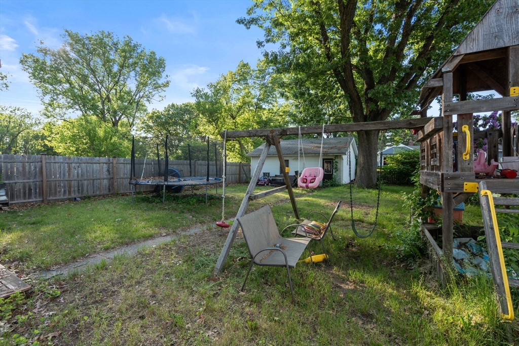 78 Marble Avenue Chicopee, MA 01013 - Photo 28 of 32