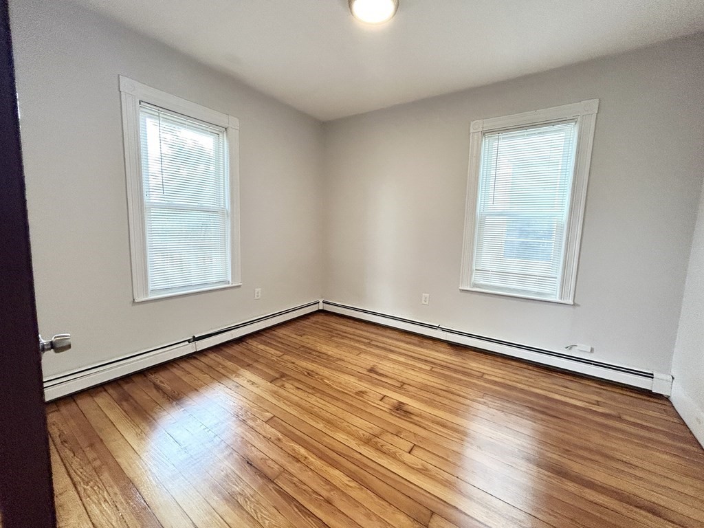 24 Maryland Street, Unit 2 Boston, MA 02125 - Photo 6 of 9