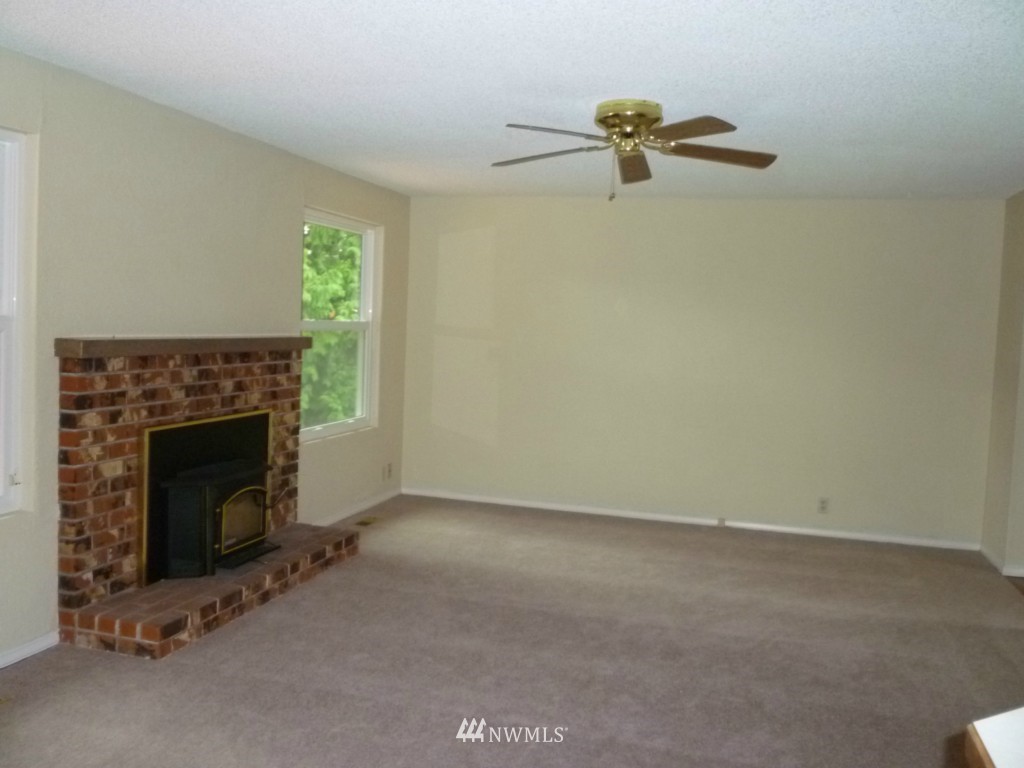 21417 2nd Drive Southeast Bothell, WA 98021 - Photo 2 of 15