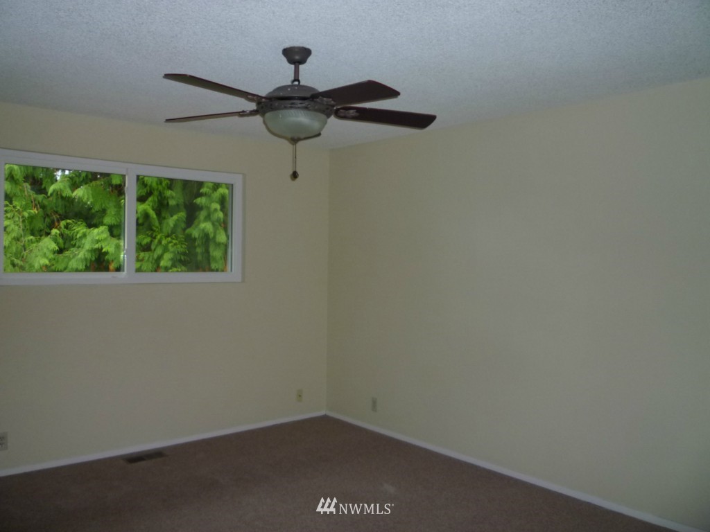 21417 2nd Drive Southeast Bothell, WA 98021 - Photo 6 of 15