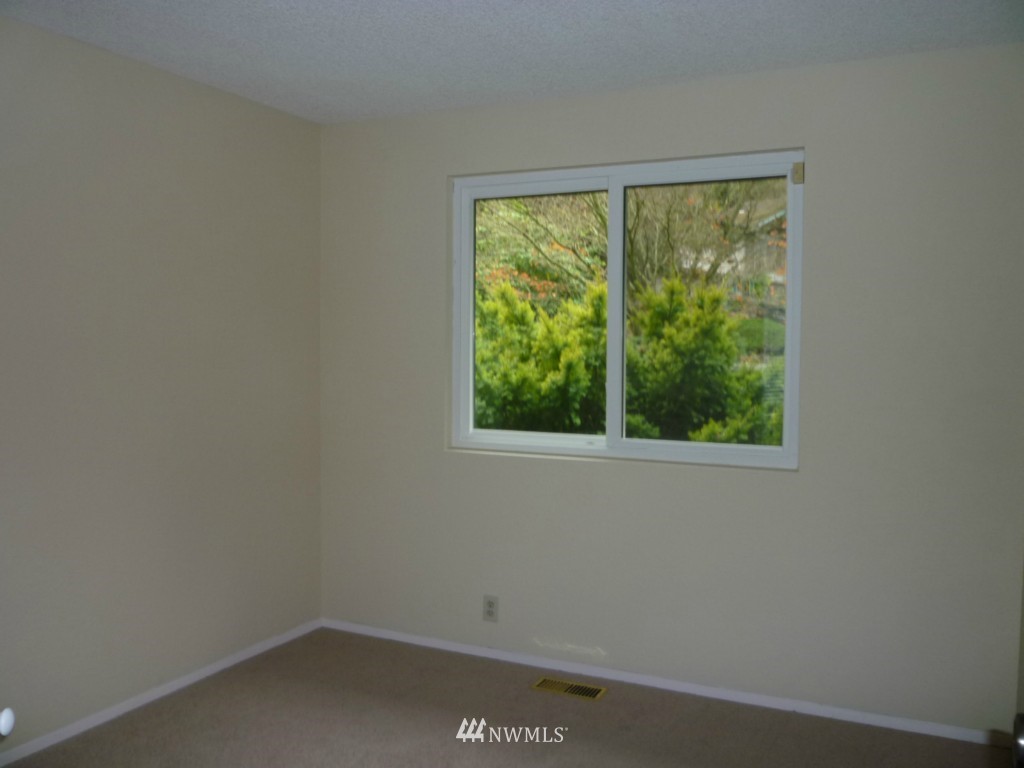 21417 2nd Drive Southeast Bothell, WA 98021 - Photo 7 of 15