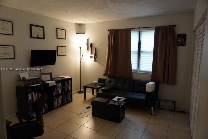 511 Ives Dairy Road, Unit 2026 Miami, FL 33179 - Photo 5 of 30 Gallery Image 5