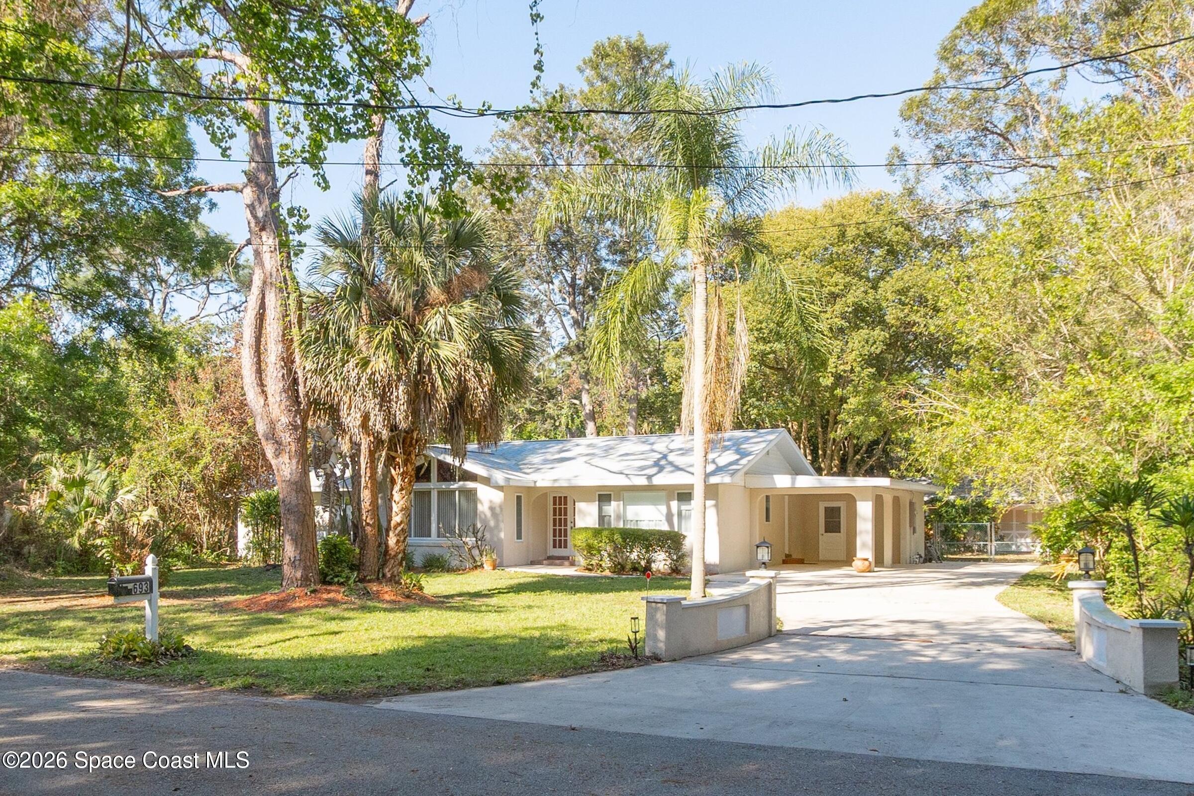 693 West Pine Road Melbourne Village, FL 32904 - Photo 3 of 65 04-693-W-Pine- Primary 1