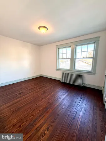 $1,900 | 109-111 State Street, Penns Grove, NJ 08069