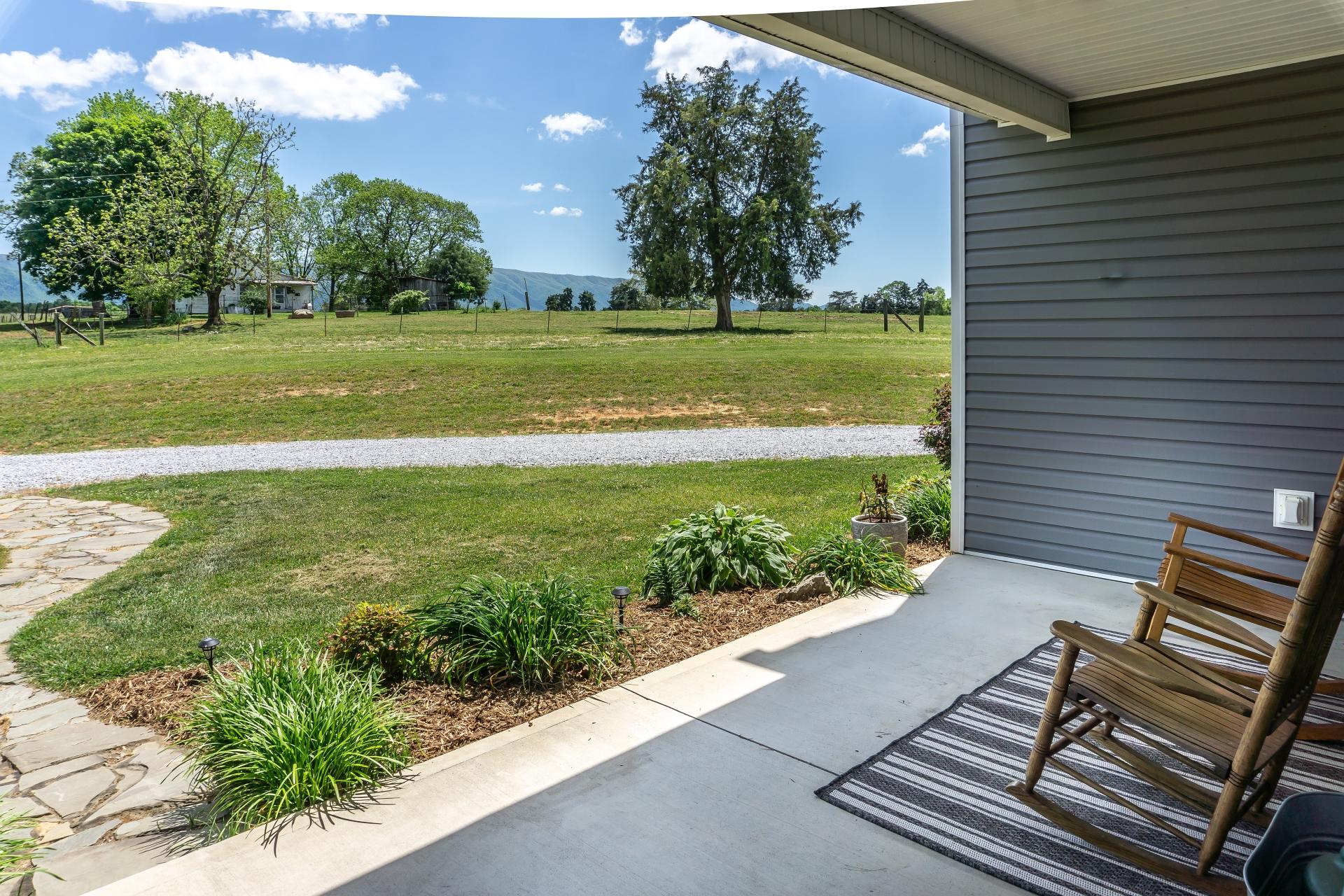 540 Calico Road Afton, TN 37616 - Photo 49 of 60 540calicoG_012
