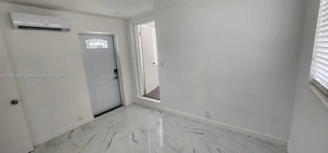 $1,550 | 3520 Northwest 20th Street, Unit 2, Miami, FL 33142