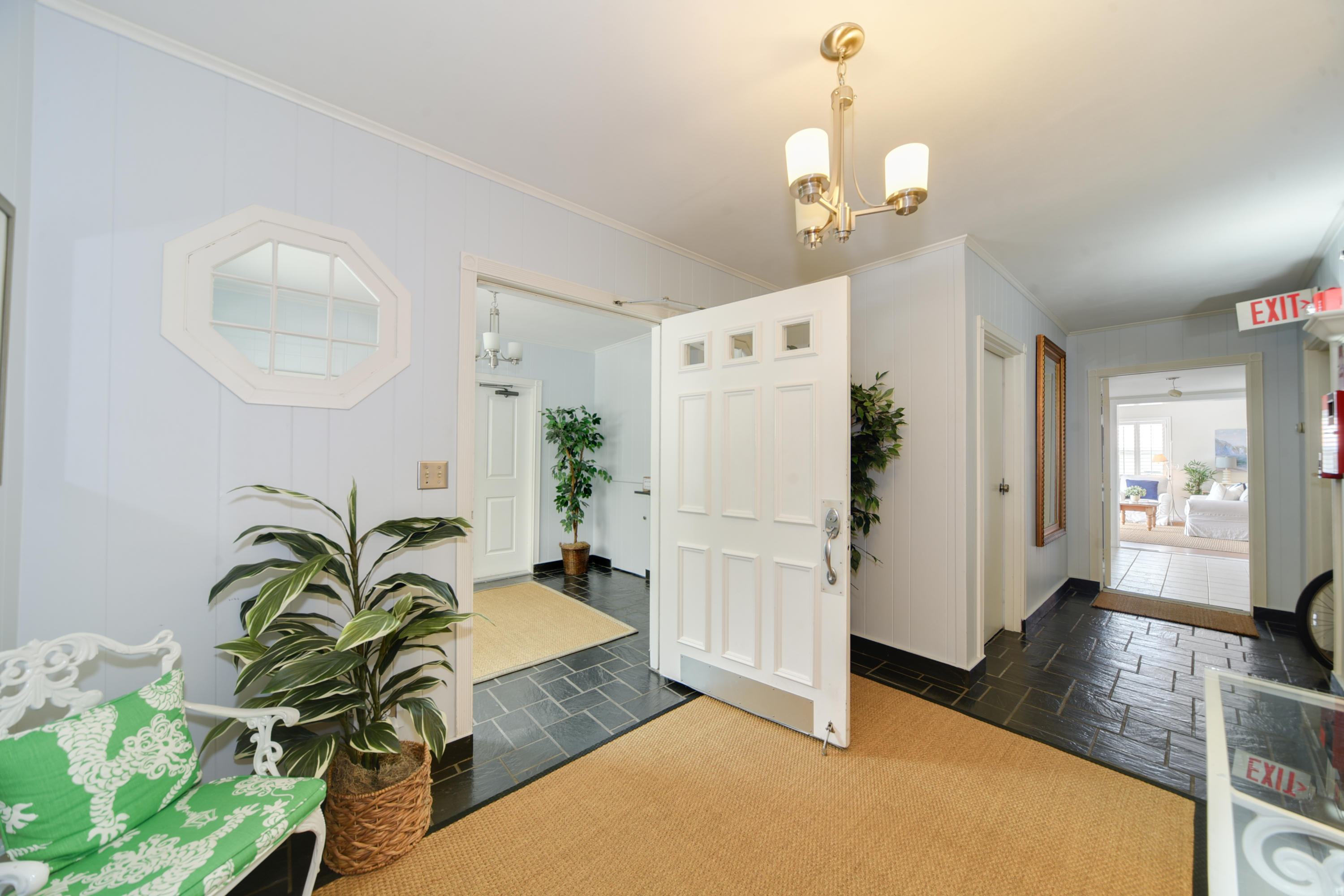 3883 Gulf Stream Road, Unit 1 Gulf Stream, FL 33483 - Photo 16 of 18 entry