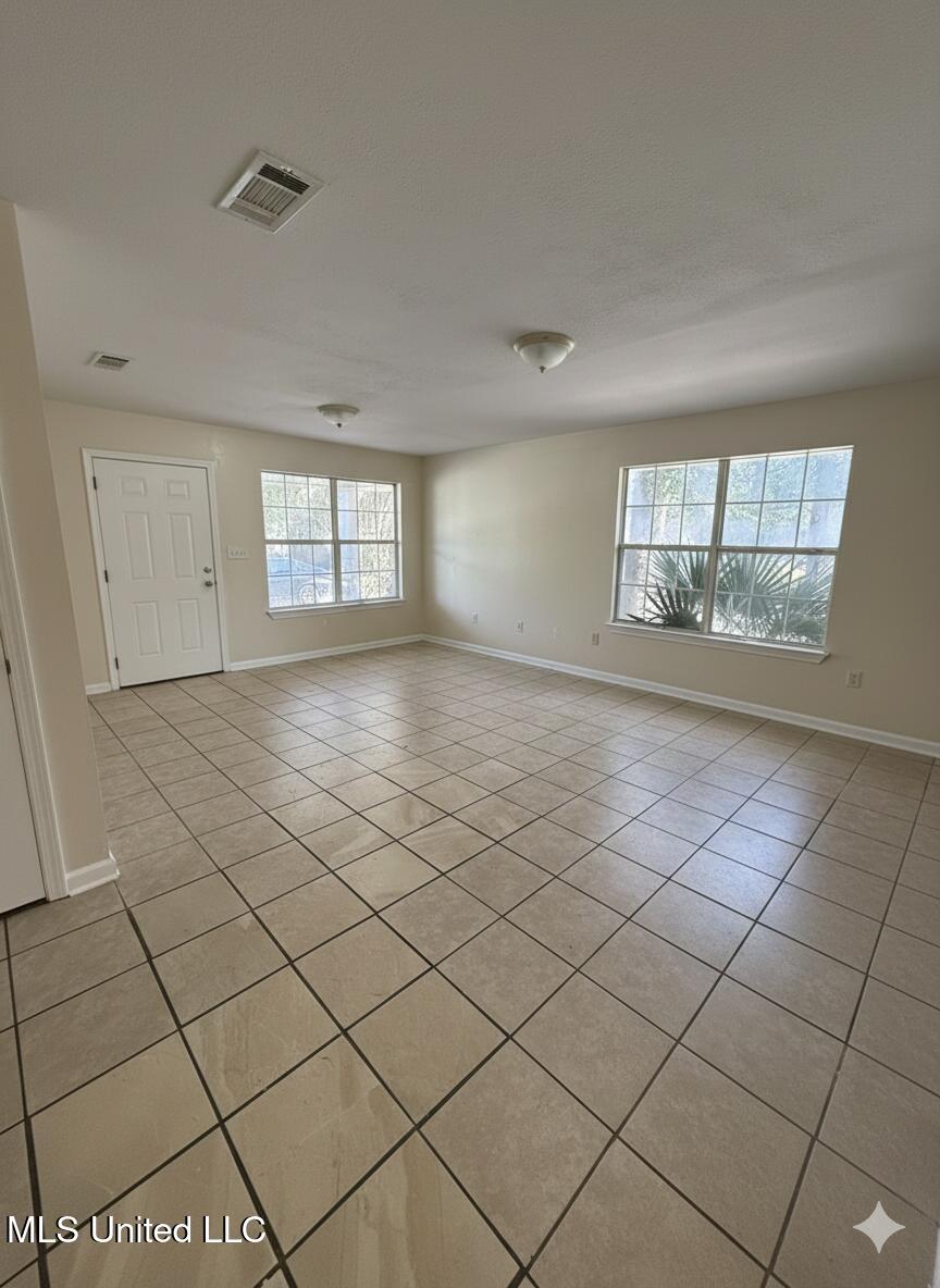 8701 Barnacle Boulevard Ocean Springs, MS 39564 - Photo 2 of 10 IMG_0172