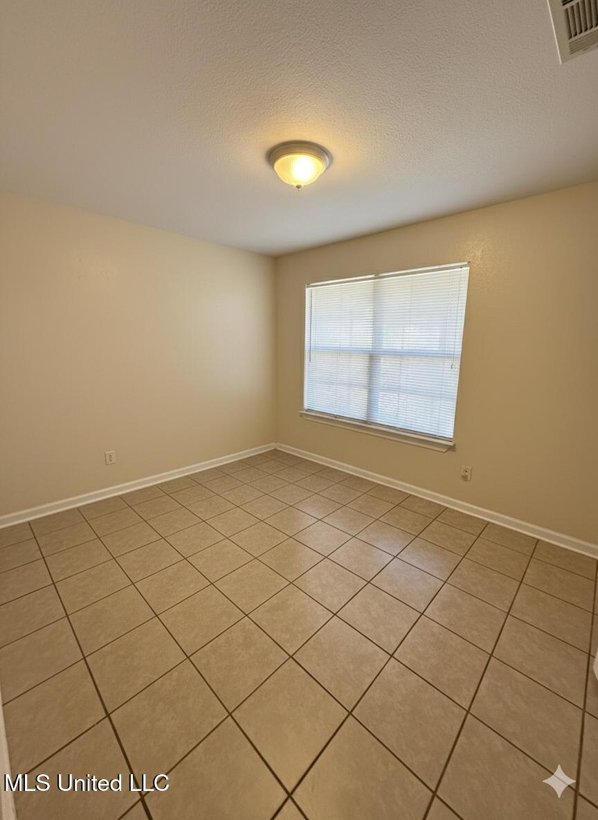 8701 Barnacle Boulevard Ocean Springs, MS 39564 - Photo 8 of 10 IMG_0174