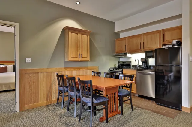 $194,000 | 228 East Mountain Road, Unit 321/323 INTERVAL I, Killington, VT 05751