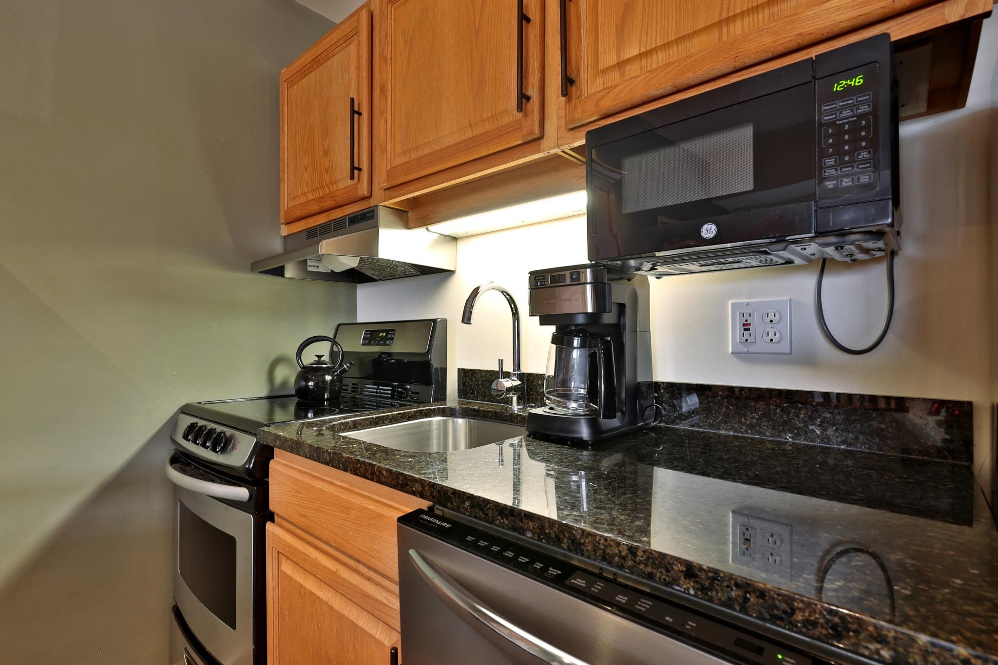 228 East Mountain Road, Unit 321/323 INTERVAL I Killington, VT 05751 - Photo 19 of 50