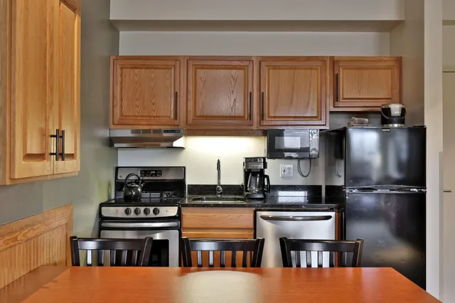 $194,000 | 228 East Mountain Road, Unit 321/323 INTERVAL I, Killington, VT 05751