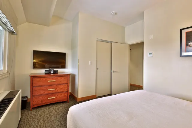 $194,000 | 228 East Mountain Road, Unit 321/323 INTERVAL I, Killington, VT 05751