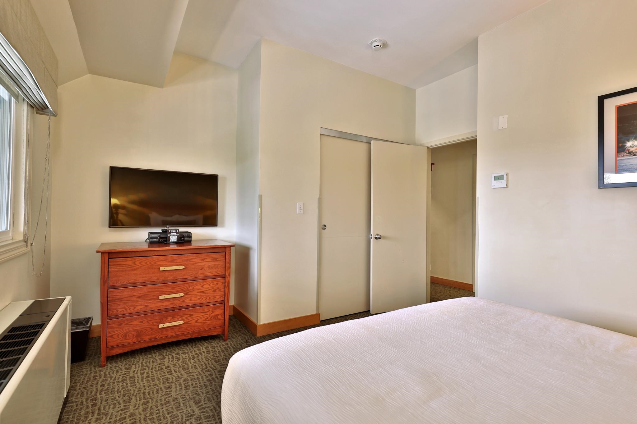 228 East Mountain Road, Unit 321/323 INTERVAL I Killington, VT 05751 - Photo 30 of 50