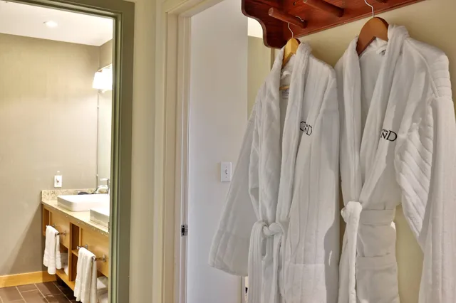 $194,000 | 228 East Mountain Road, Unit 321/323 INTERVAL I, Killington, VT 05751