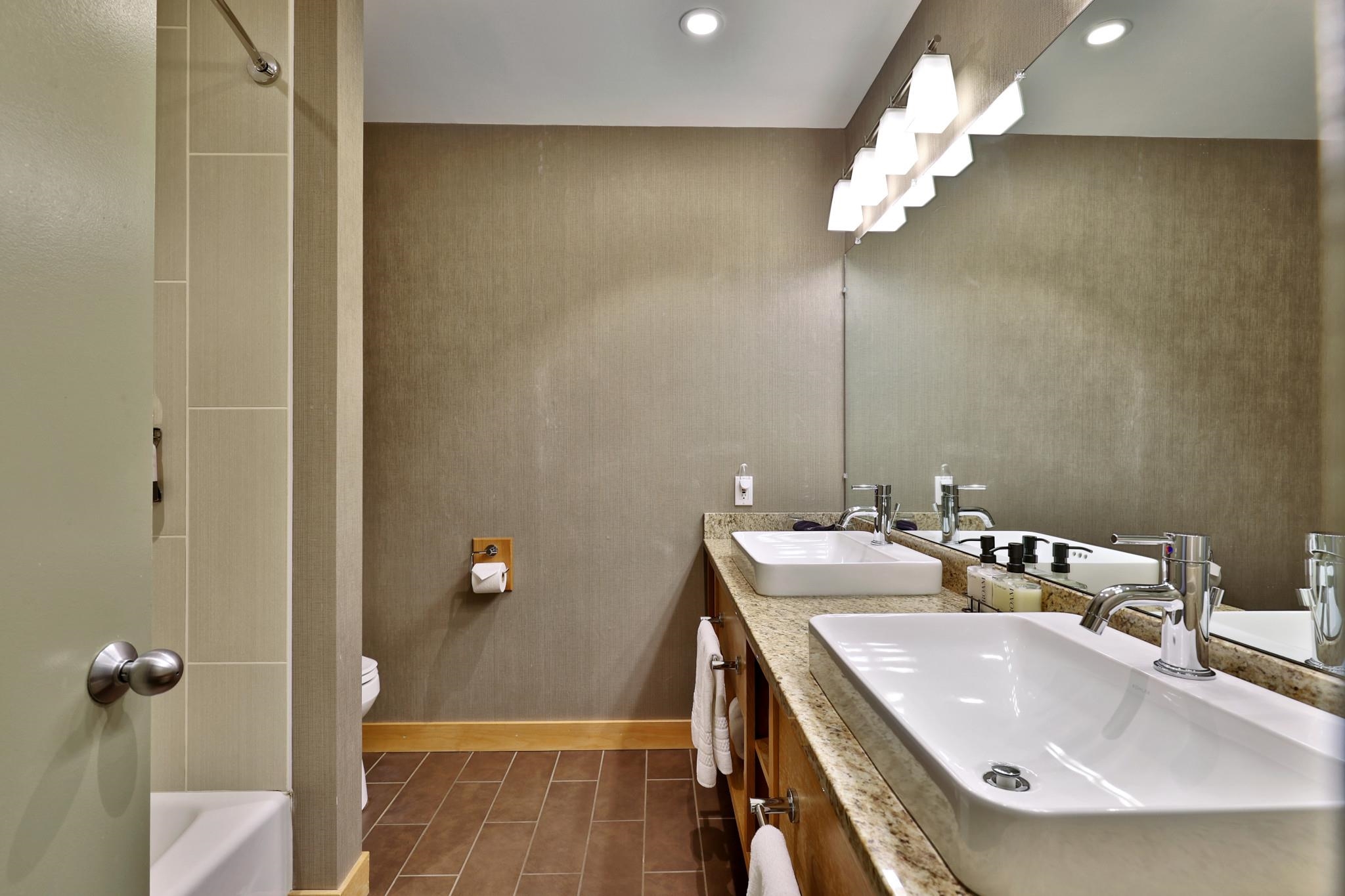 228 East Mountain Road, Unit 321/323 INTERVAL I Killington, VT 05751 - Photo 33 of 50