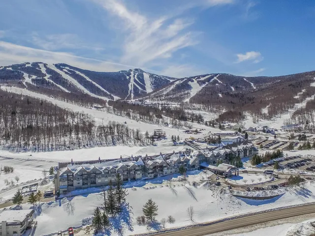 $194,000 | 228 East Mountain Road, Unit 321/323 INTERVAL I, Killington, VT 05751
