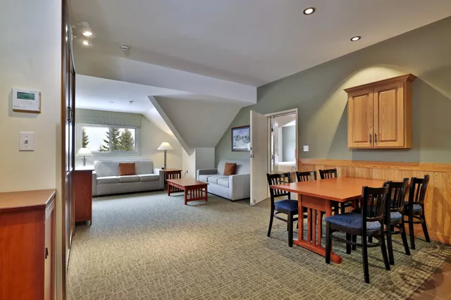 $194,000 | 228 East Mountain Road, Unit 321/323 INTERVAL I, Killington, VT 05751