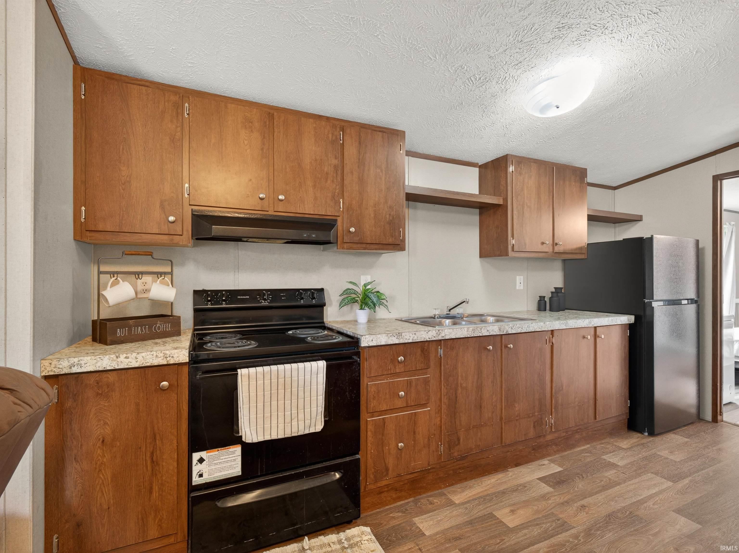 11 Crowel Road Syracuse, IN 46567 - Photo 12 of 36
