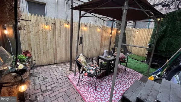 $2,250 | 1904 Fairmount Avenue, Unit 1, Philadelphia, PA 19130