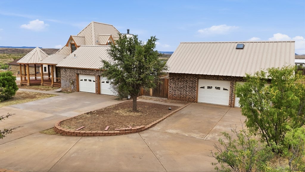 2005 Long Branch Alpine, TX 79830 - Photo 28 of 35 Gallery Image 28