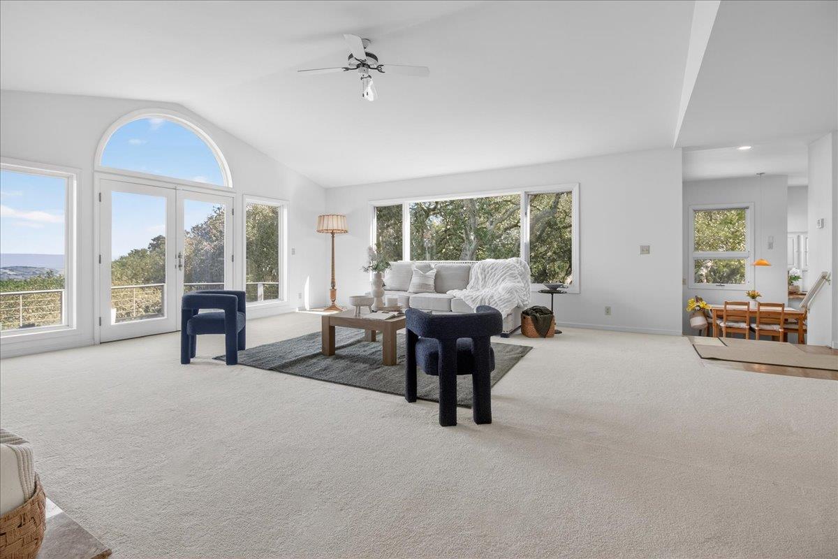 11827 Saddle Road Monterey, CA 93940 - Photo 15 of 75