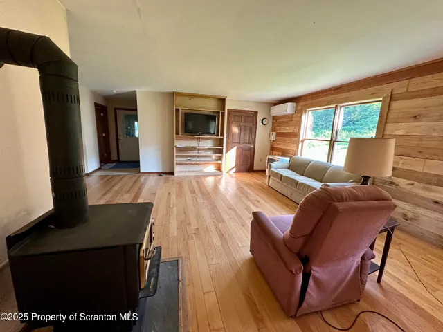 $499,000 | 5290 Irish Hill Road, Montrose, PA 18801