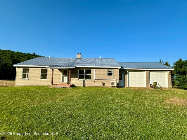 $499,000 | 5290 Irish Hill Road, Montrose, PA 18801