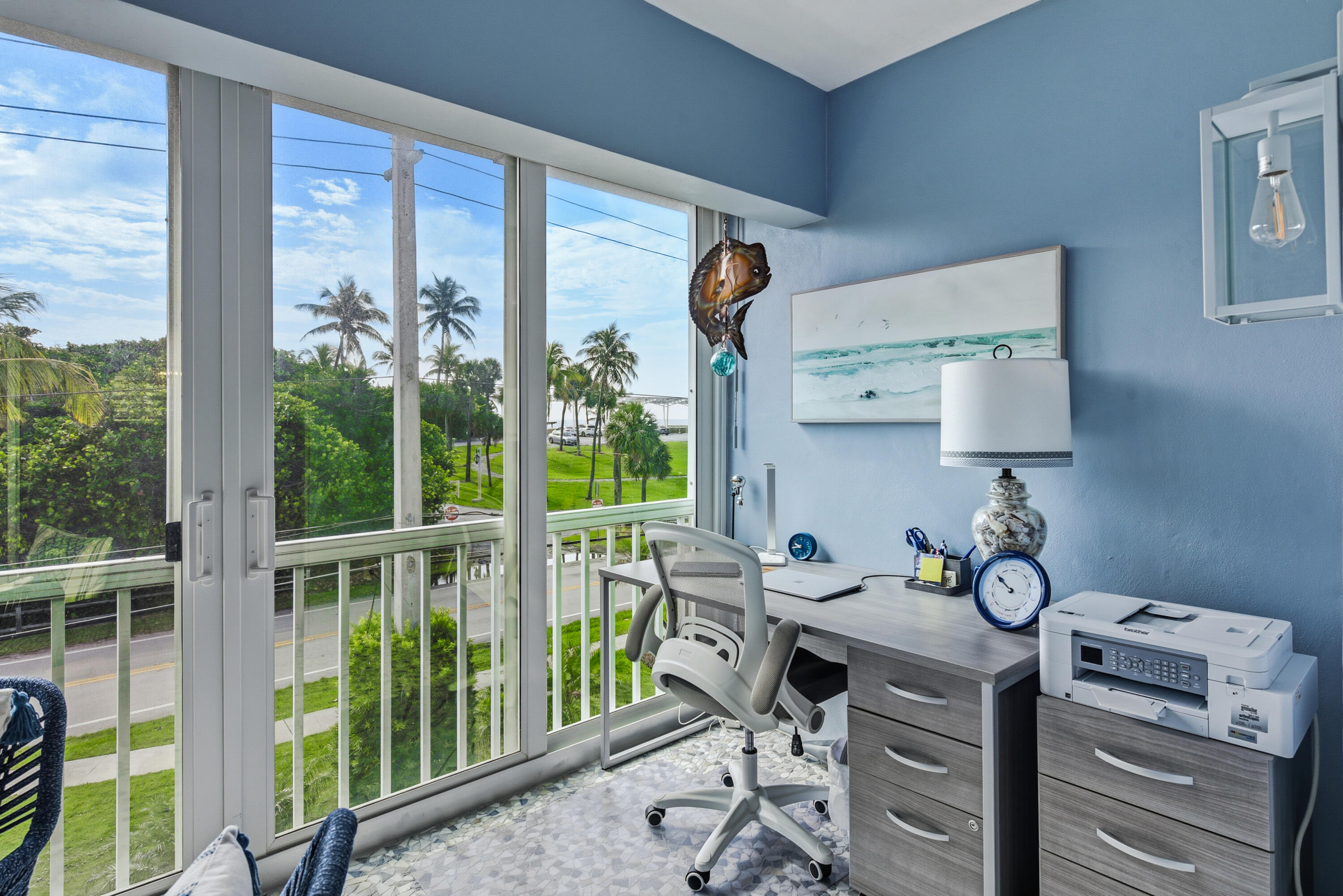 6530 North Ocean Boulevard, Unit 3070 Ocean Ridge, FL 33435 - Photo 12 of 47 6530 N Ocean Blvd_#307_Jody Cologirone_5