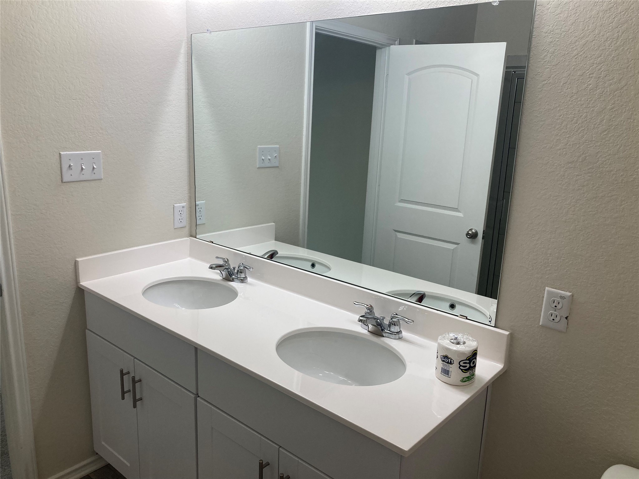 137 Onna Street Taylor, TX 76574 - Photo 7 of 13 Primary Bathroom featuring a double vanity