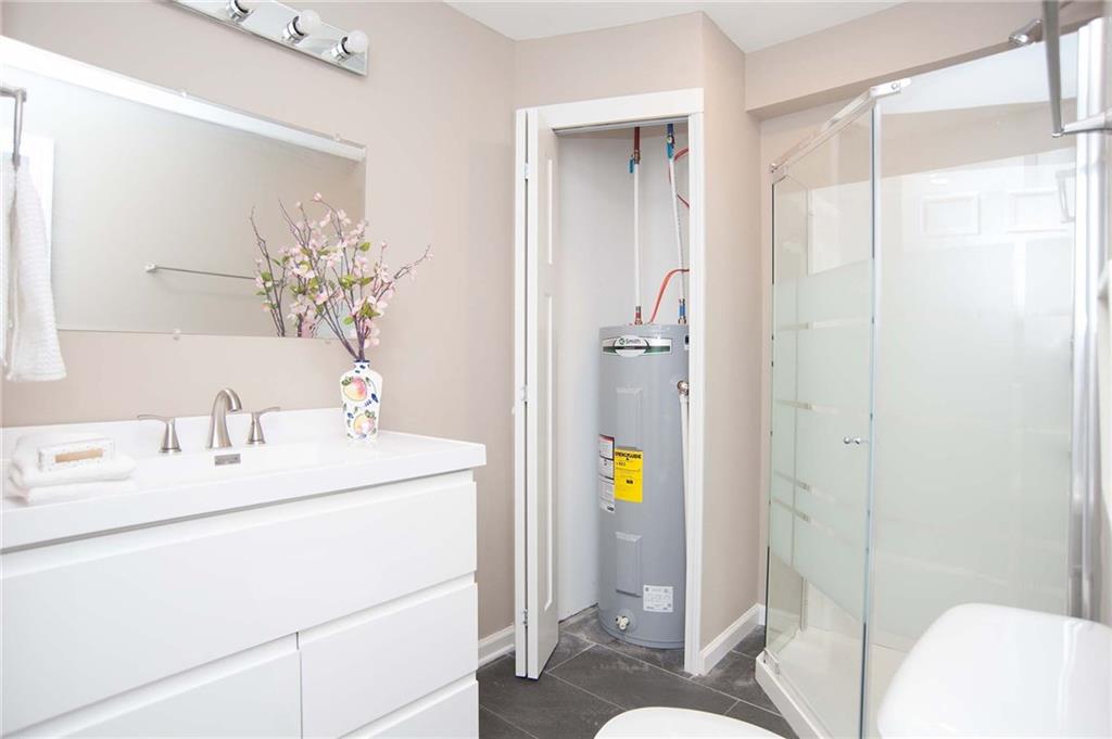 7904 Roy Road Indianapolis, IN 46219 - Photo 21 of 26 Gallery Image 21