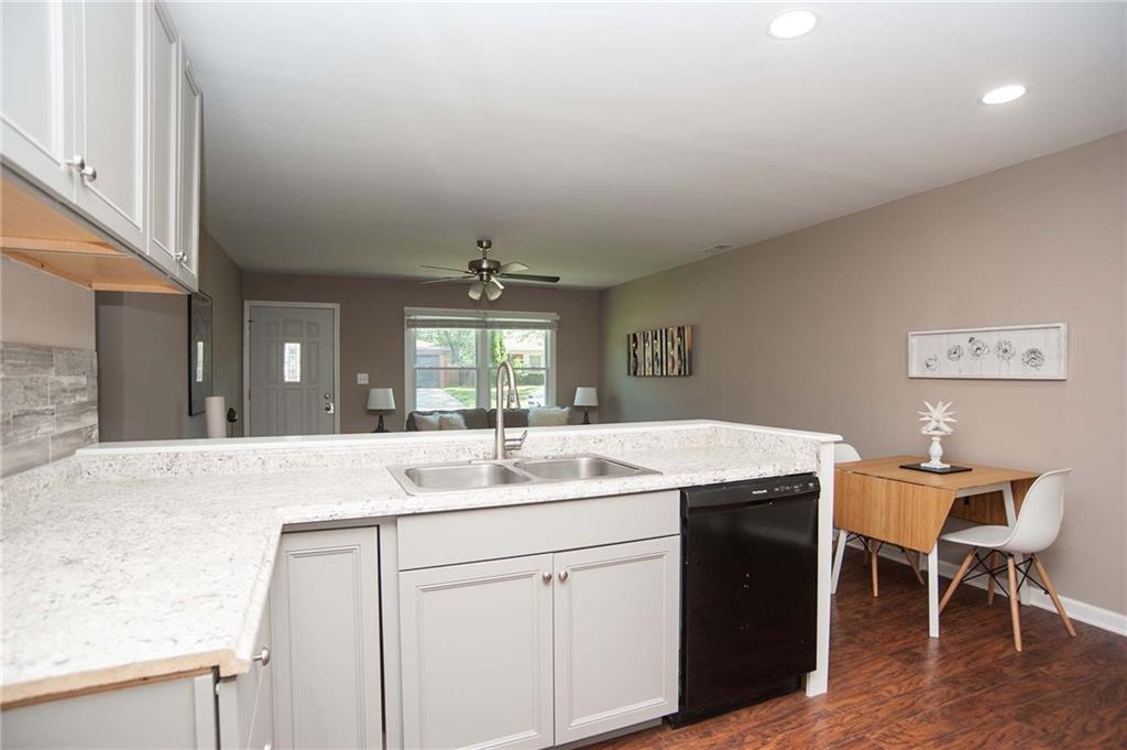 7904 Roy Road Indianapolis, IN 46219 - Photo 10 of 26 Gallery Image 10