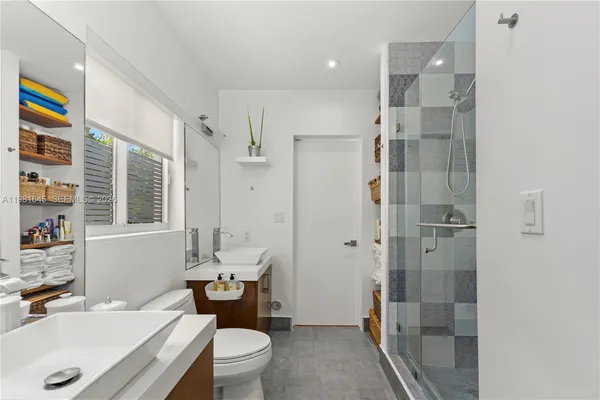 $11,000 | 70 Northeast 97th Street, Miami Shores, FL 33138