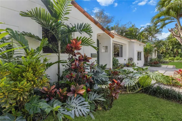 $11,000 | 70 Northeast 97th Street, Miami Shores, FL 33138